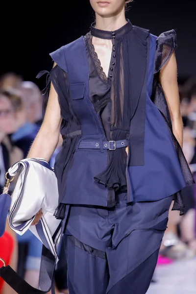 Look 53